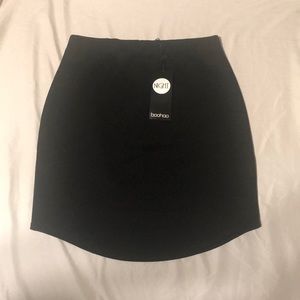 NWT Boohoo Night Mini Skirt Curved Hem